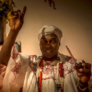 Master Pedro de Oxum channalizing the spirit of Chica Bahiana.