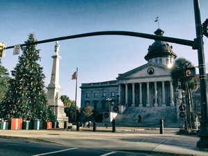 Columbia State House with confederate flag