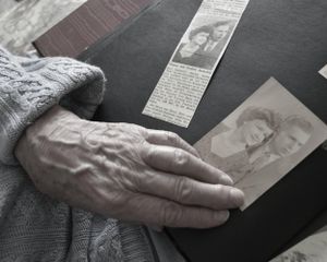 Close-up of Nanny and Gramps’ engagement photo and announcement in a German newspaper.