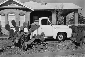 Tucson, Arizona, 1998 © Peter Kayafas