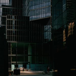 glass city