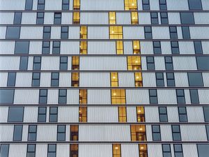Almere #39, 2007, c-print, 150x180 cm  © 2013 Matthias Hoch/ VG Bild-Kunst Bonn