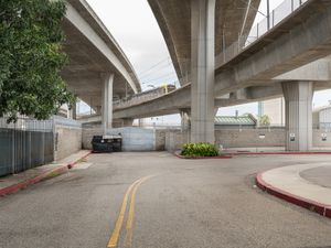 I-105 / C Line