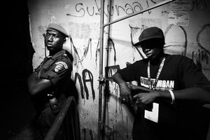 Policeman & Rapper (Thioume Baye)