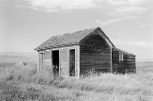 North Dakota, 2011 © Peter Kayafas