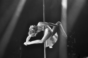 Pole dance competition, Leslie Lili