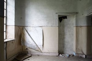 The empty room