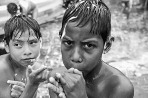 Salvador conquer's  Happiness