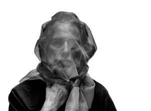 Self, Screen Hood