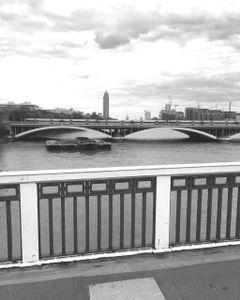 Vauxhall Tower From Chelsea Bridge