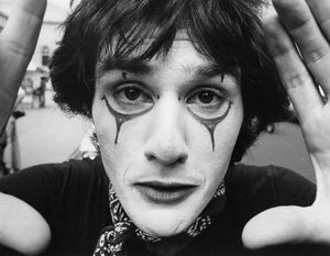 Mime Miming Photographer