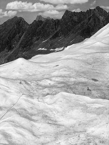snow farming - the white fleece - summer coat
