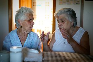 Documentary photography, Portrait, Family, Sisters, Immigration. © Irena Siwiak Atamewan