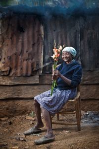 The old lady and the flowers