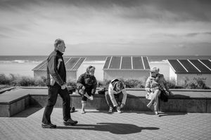Sand between toes - Oostende, B, 2017