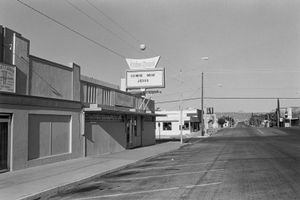 Kingman, Arizona, 1994 © Peter Kayafas