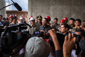 Prime Minister Hun Sen addresses the media during his visit to Stung Meanchey’s bridge on his first appearance after elections. Phnom Penh.