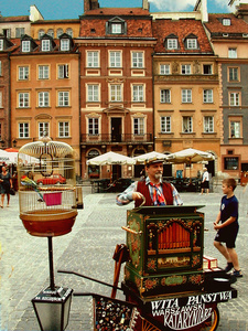 ORGAN GRINDER