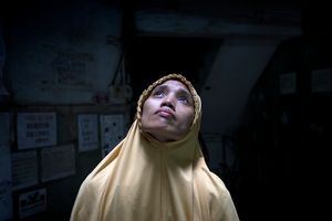 Ratna Khaleesy, 39, is a muslim Indonesian woman living and working in precarious conditions in Macau, one of the richest cities in the world. She is a migrant worker who is employed as a domestic helper for a local Chinese.