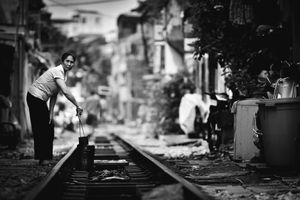Analog people in a digital world, Streets of Vietnam