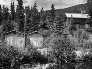 Cabins / Mayo Lake