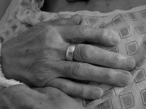 Saul's hands before his death