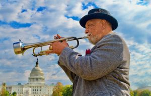 Dr. J Plays the Capitol