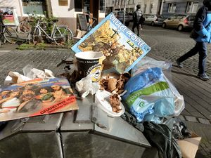 "VILLAGE VANDALS" or "COLOGNE JUNK ART" "GESAMTSTRUNZWERK KÖLLE"