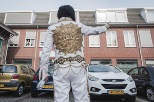 Calling Elvis