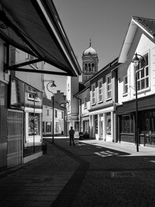 Towards Gladstone Street