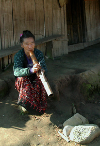 OPIUM SMOKER