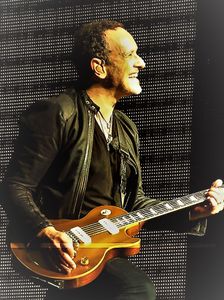 VIVIAN CAMPBELL