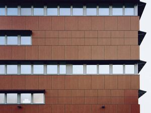 Almere #42, 2007, c-print, 100x129 cm  © 2013 Matthias Hoch/ VG Bild-Kunst Bonn