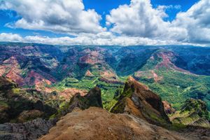 Welcome to Waimea Canyon/After a very cloudy morning the sun broke through.