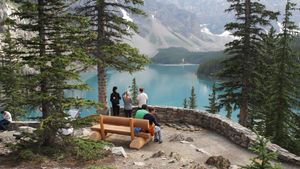 Moraine Lake, Video Still