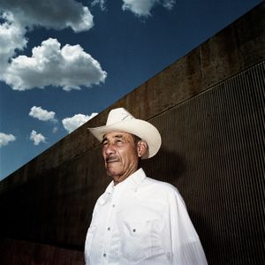 MEXICAN MAN ,TUCSON 2007