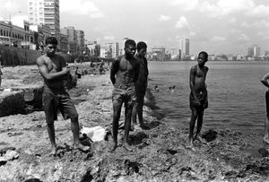 Havana, Cuba, 2000 © Peter Kayafas