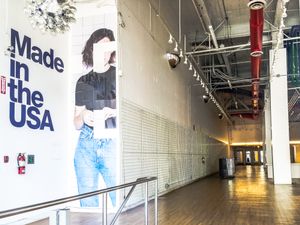 American Apparel - bankruptcy - Los Angeles, CA, USA