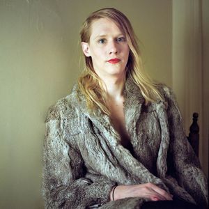 Lou : Je préfère être heureuse que malheureux