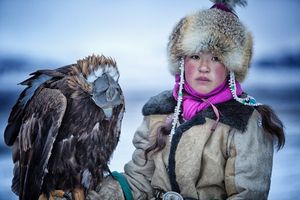 Eagle Hunter Aigerim CO078