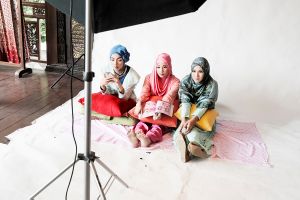 Actresses Zaskia Mecca, Natasha Ritzkin and Tika Bravani during a photo shoot to promote the movie ''Hijab''.