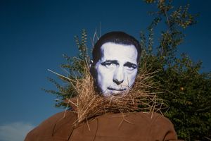 SCARECROWS, HUMPHREY BOGART