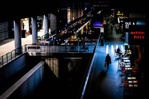 Canary Wharf after dark 7