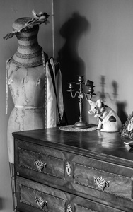 SILENT OBJECTS TELLING STORIES ABOUT LIVES