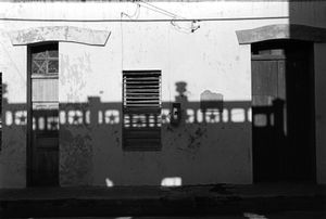 Las Tunas, Cuba, 2000 © Peter Kayafas