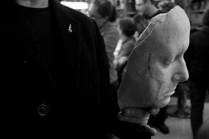 Mask, NYC, 2011 © Ayala Gazit