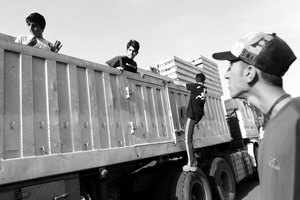 Parkour; play to display