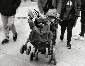 Jiggling toddler, Bologna 2018