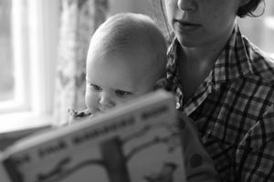 Reading pictures