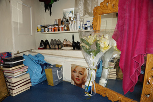 Mona's room, detail